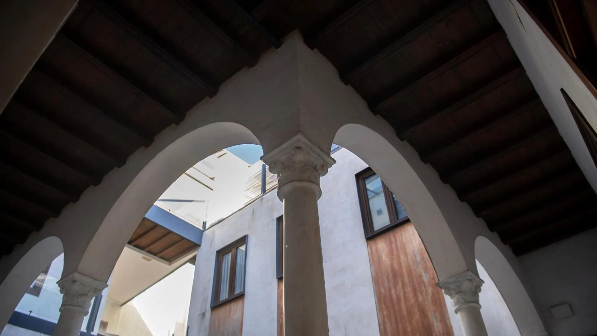 Apartment Casa Palacio Bustos Tavera Seville