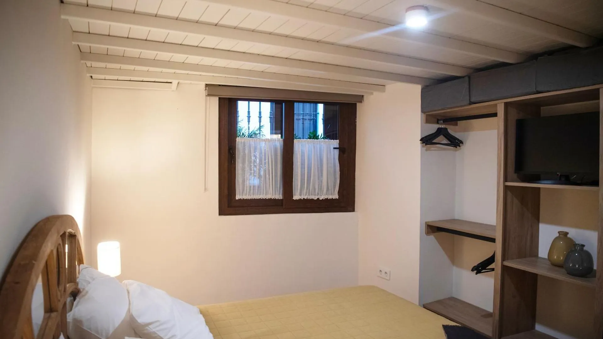Casa Palacio Bustos Tavera Seville Apartment